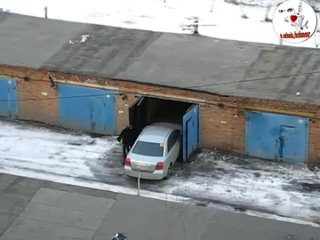 how a girl drives into the garage.